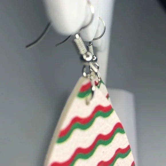White Leather Wavy Teardrop Earrings Green Red White - Picture 3 of 5